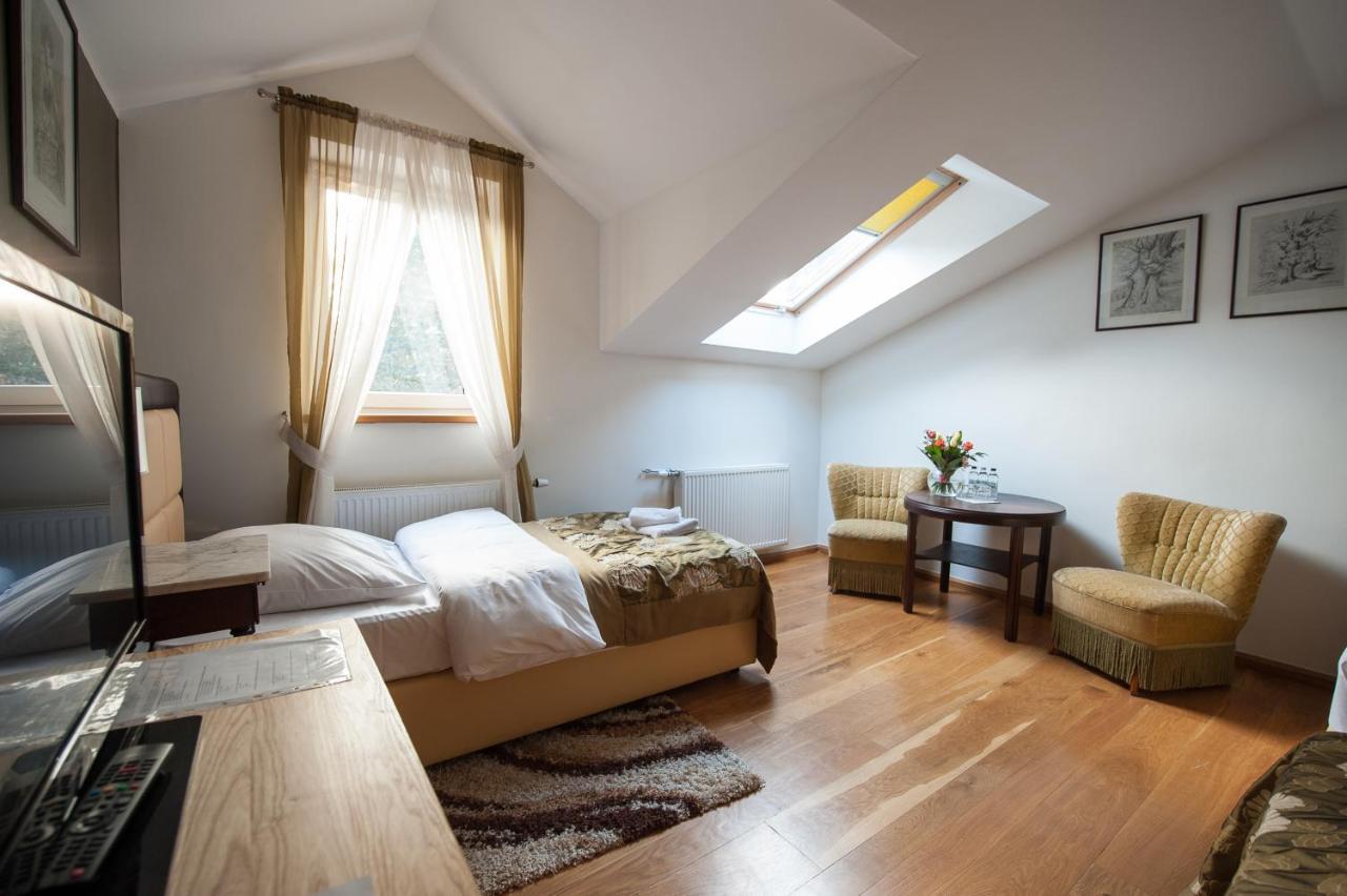 Hotel Siedem Drzew Biskupice  Pokoj fotografie