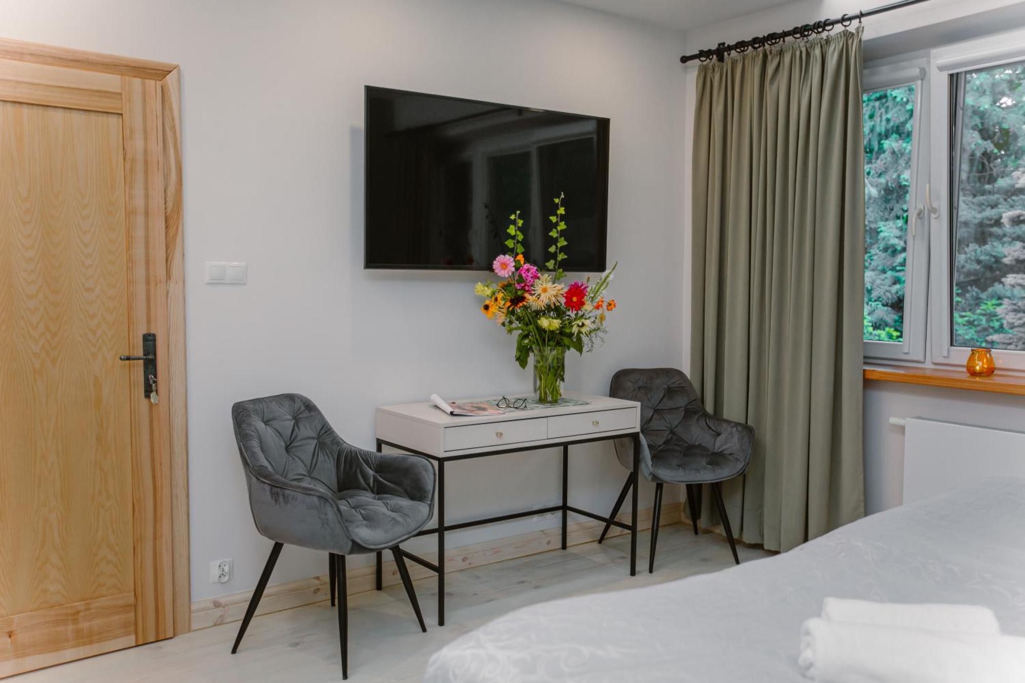 Hotel Siedem Drzew Biskupice  Exteriér fotografie