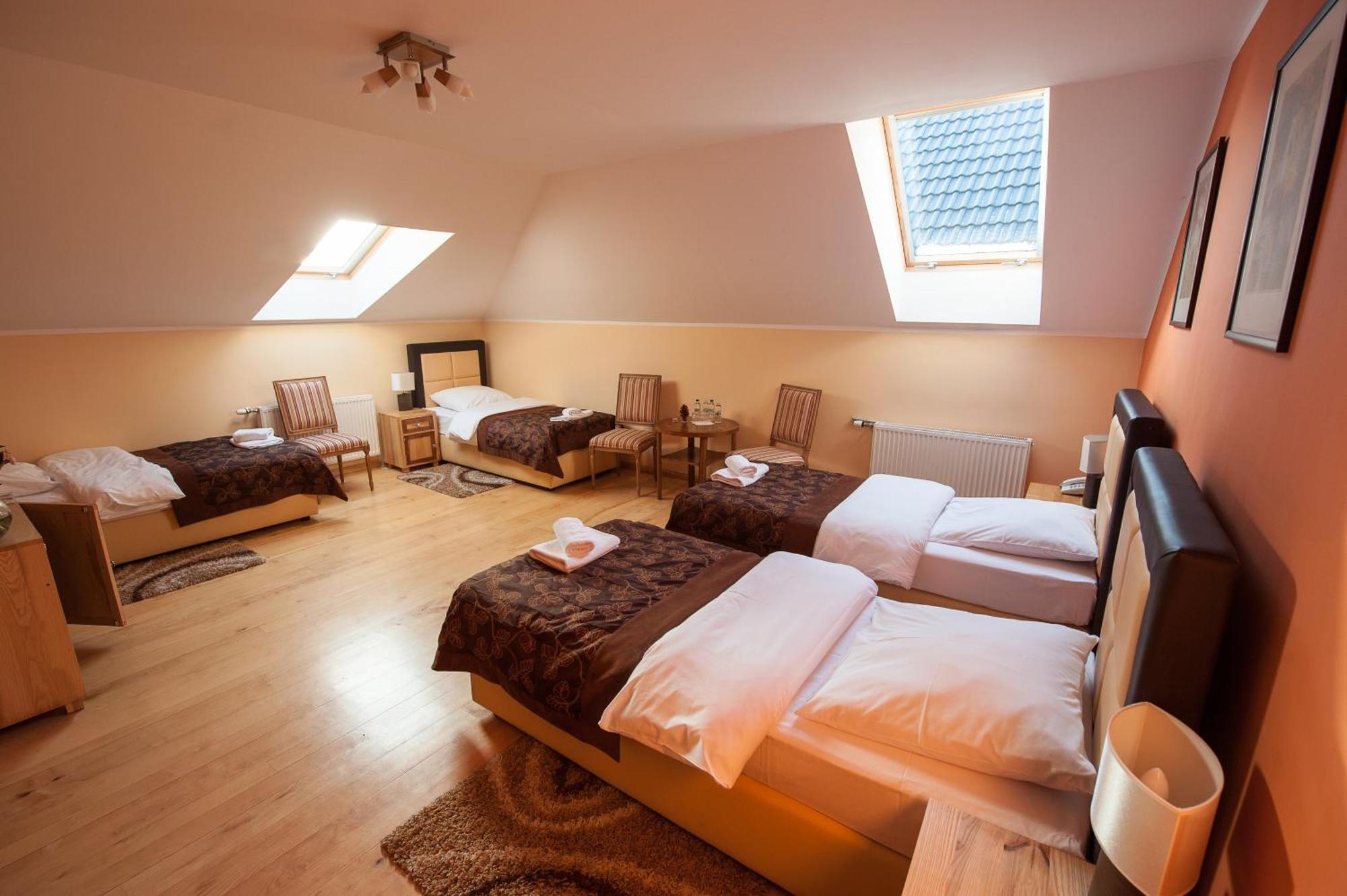 Hotel Siedem Drzew Biskupice  Pokoj fotografie